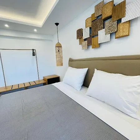 Frankie's Sunrise Vila Agia Anna (Mykonos)